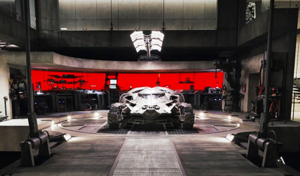 Laissé à l'abandon depuis 20 ans, le manoir du film Batman estimé à 31