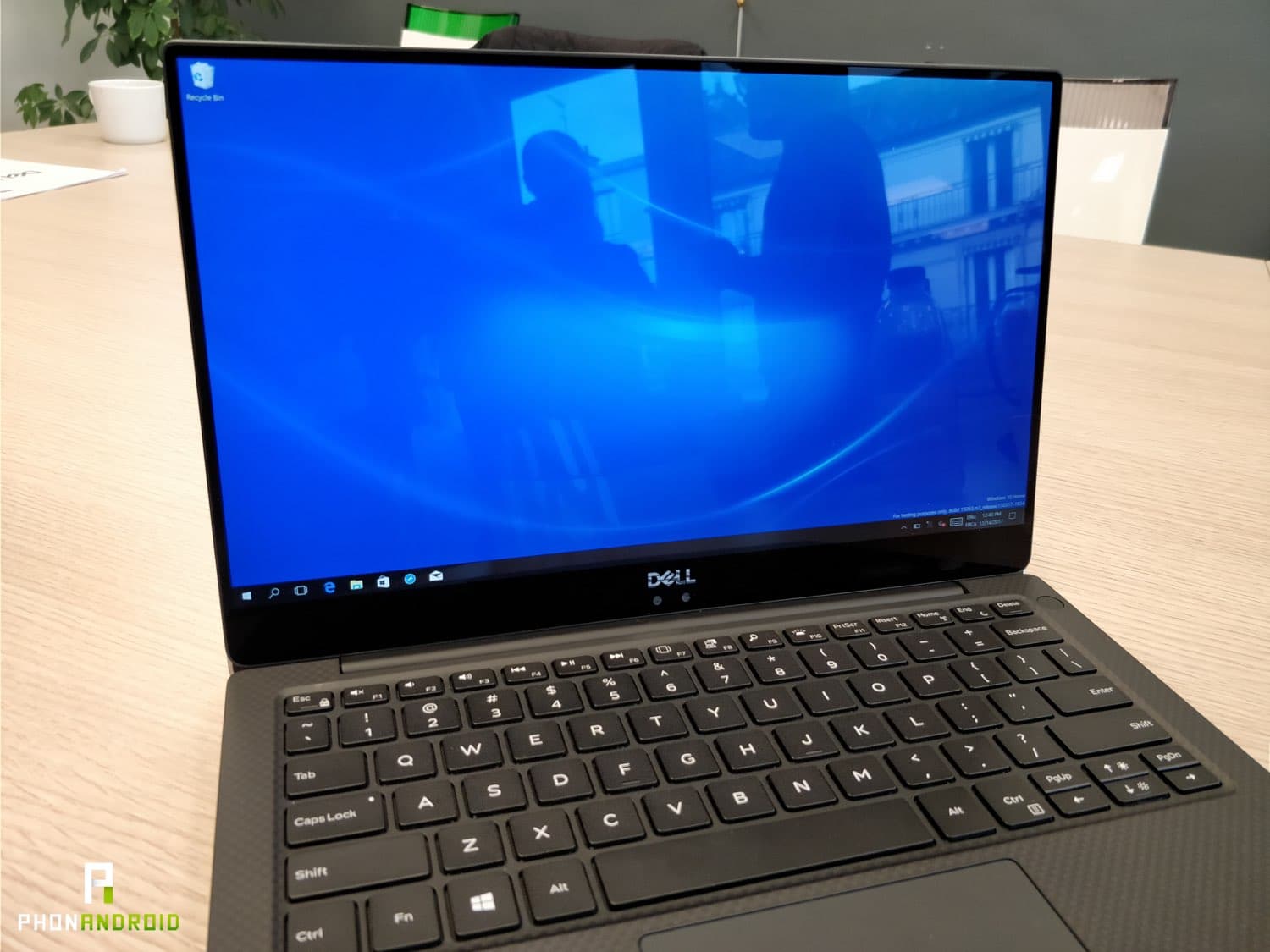 CES 2018 : DELL dévoile le XPS 13 (2018), le PC portable de référence ...