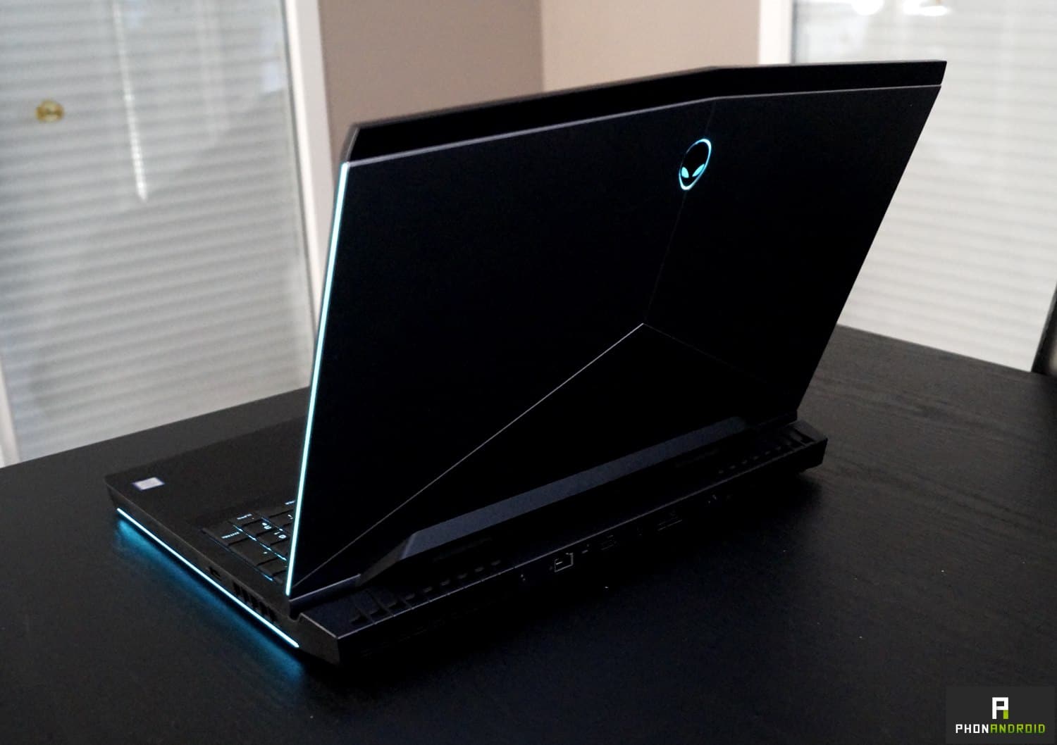 Test Alienware 17 R4 : un monstre de puissance séduisant mais cher