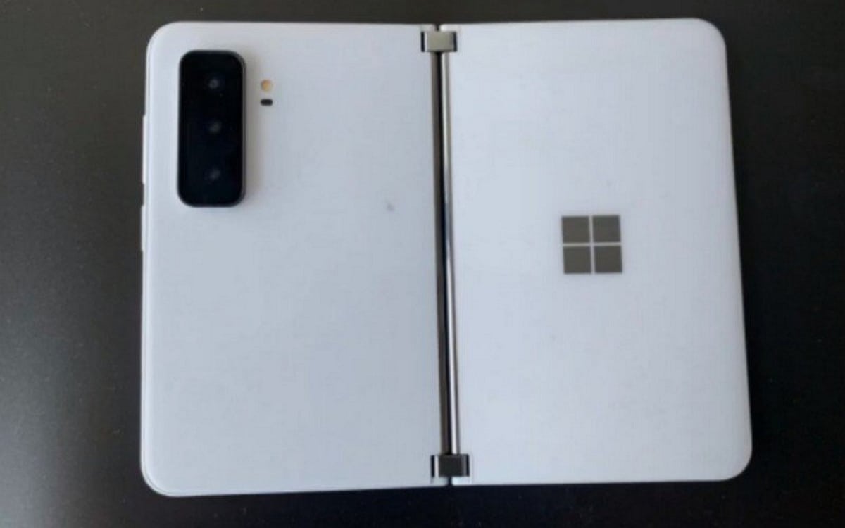 微软 Surface Duo 2：被盗照片揭示了带有三个摄像头的照片模块