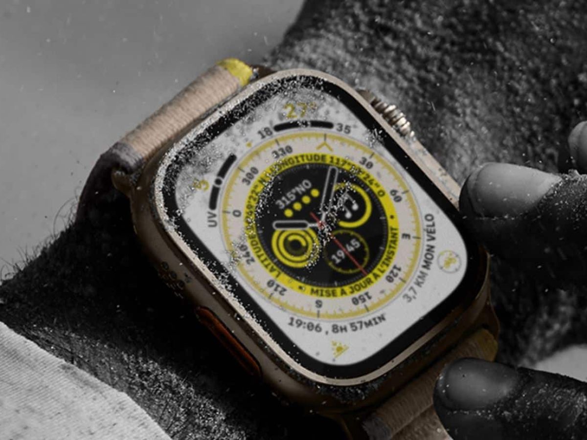 Tiara apice desnuda she stepped out of the private area in