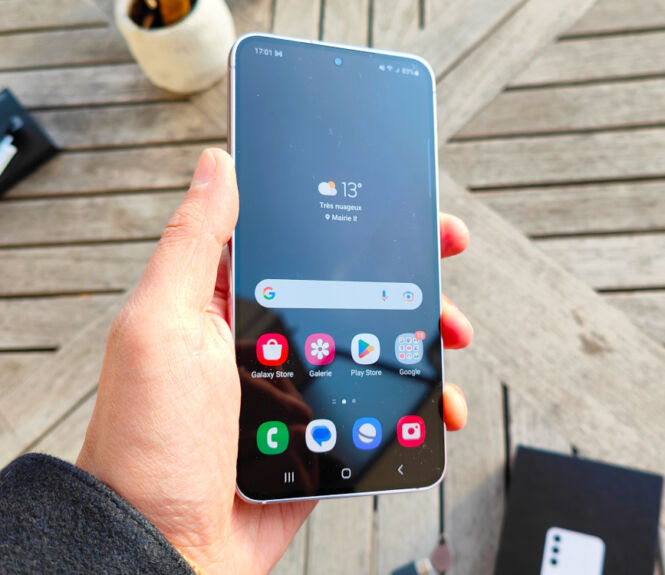 Stockage Samsung OneUI plus clair