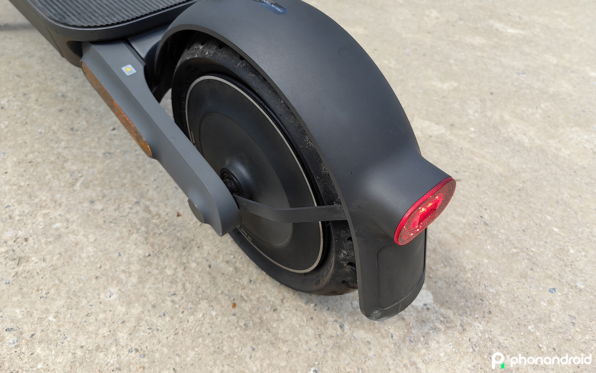 Trottinette électrique Xiaomi 4 Ultra - 500W, 70 Km D'autonomie, 20 Km/h - Neuve