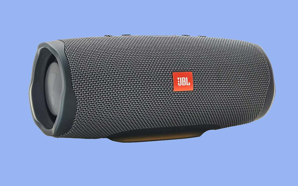 JBL Charge Essential 2 : le Black Friday fait chuter son prix au plus bas, ne ratez pas cette offre !