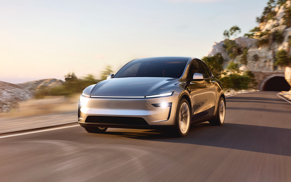 Tesla relance ce mode “fou” de sa conduite autonome qui fait sauter les limites de vitesse