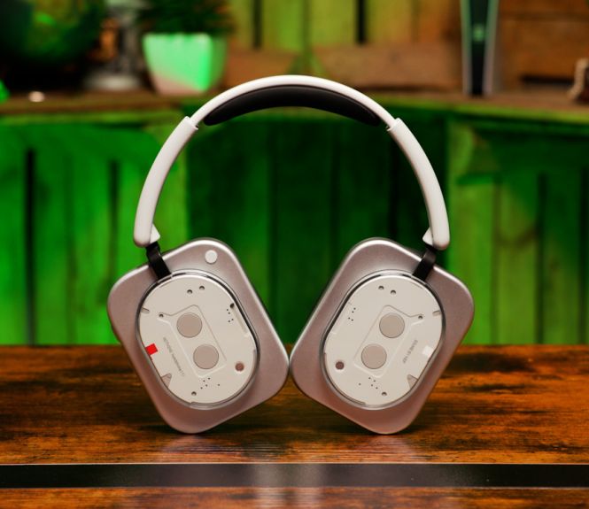 Headphone 1