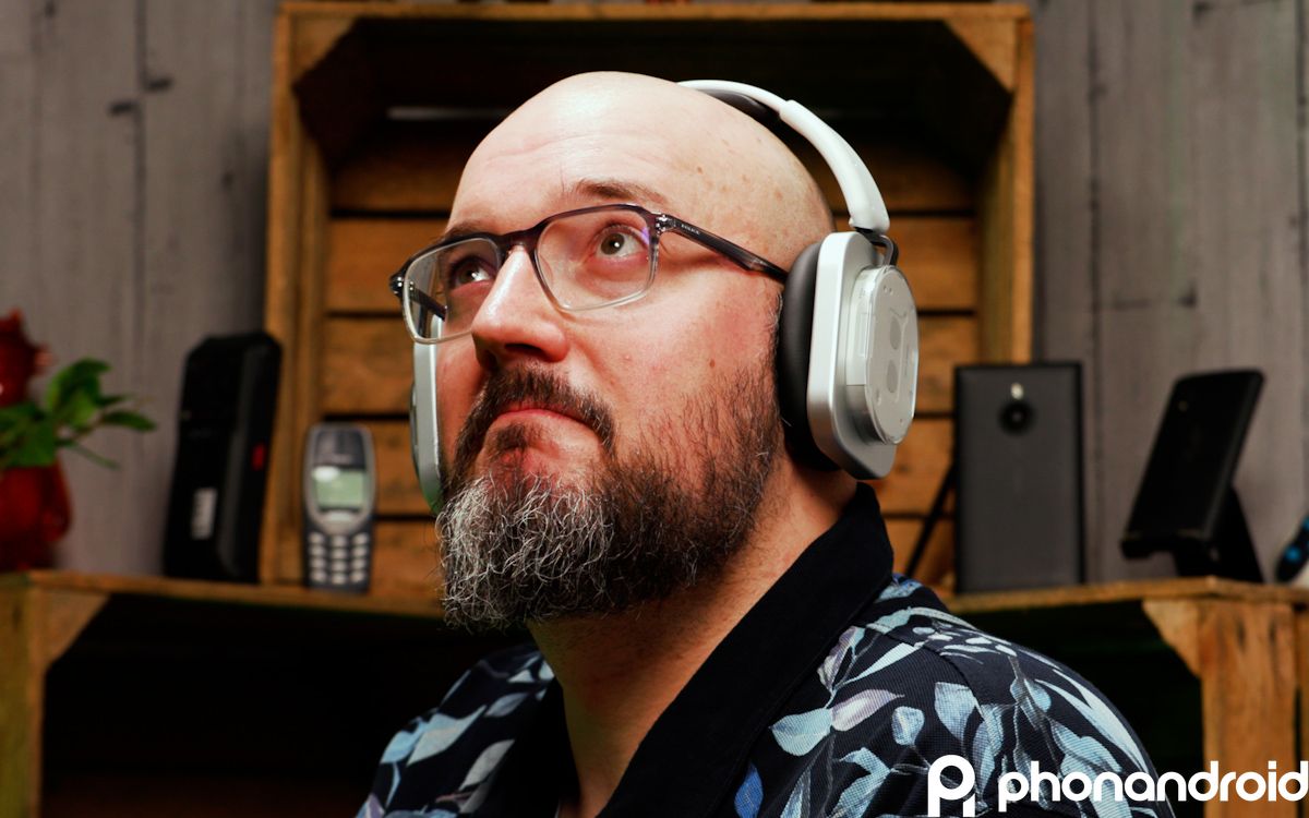 Headphone 1