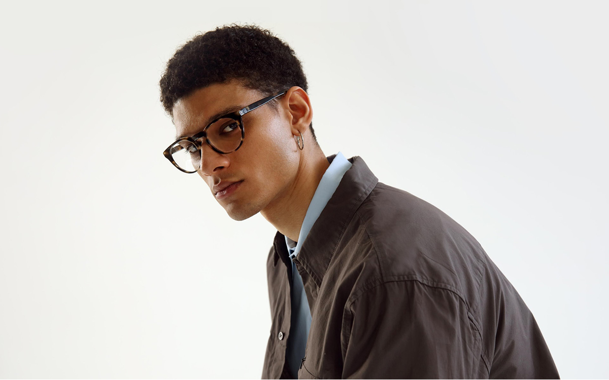 Les lunettes IXI passent pour un modèle classique malgré la présence du système de mise au point automatique