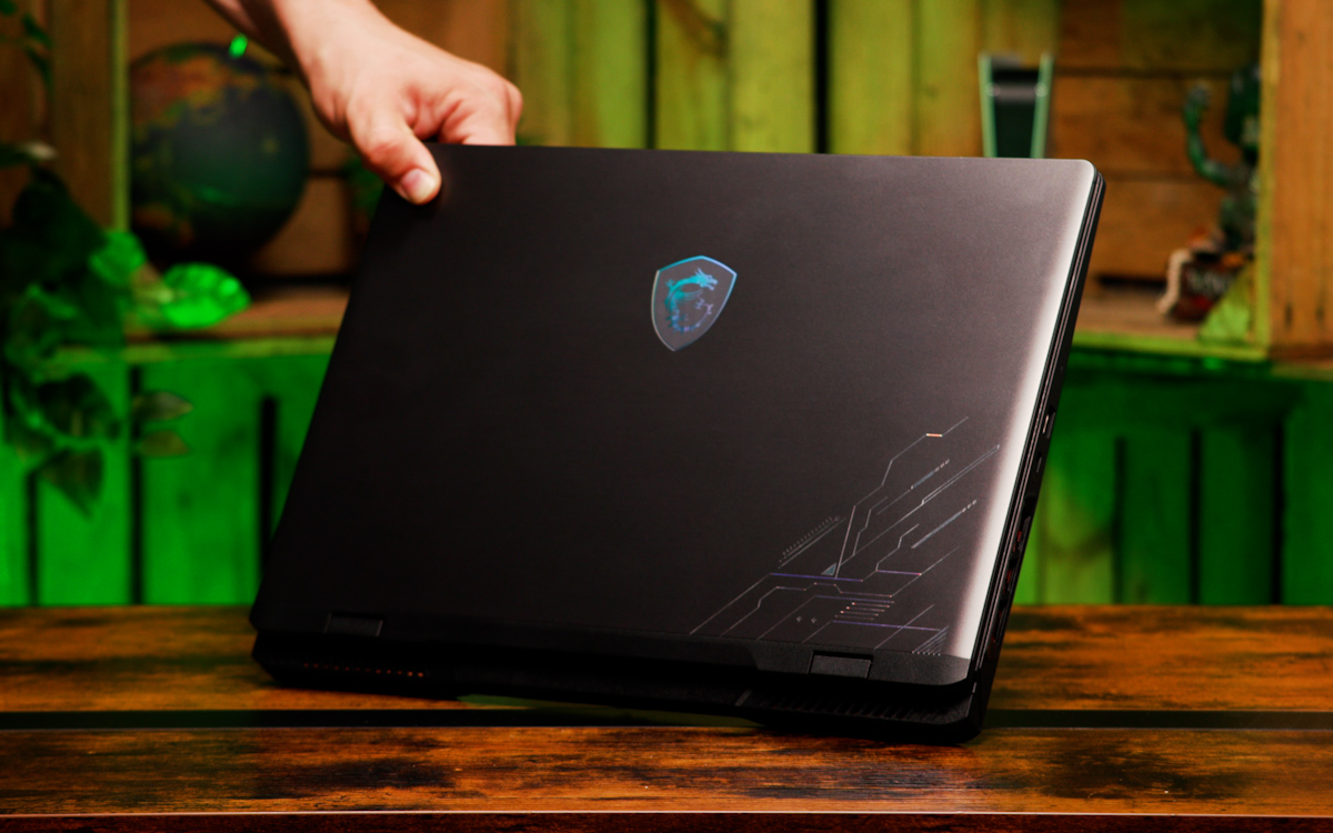 MSI Crosshair 16