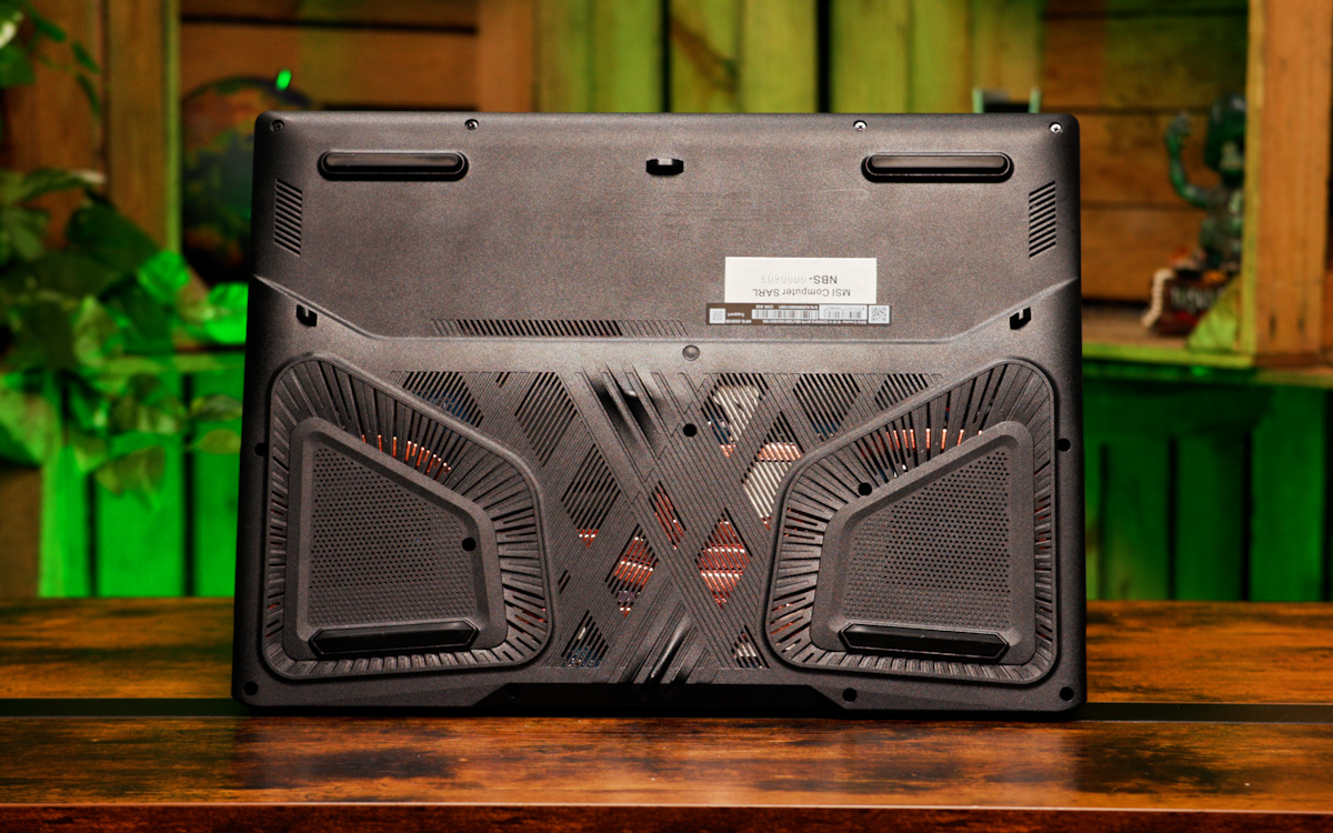 MSI Crosshair 16