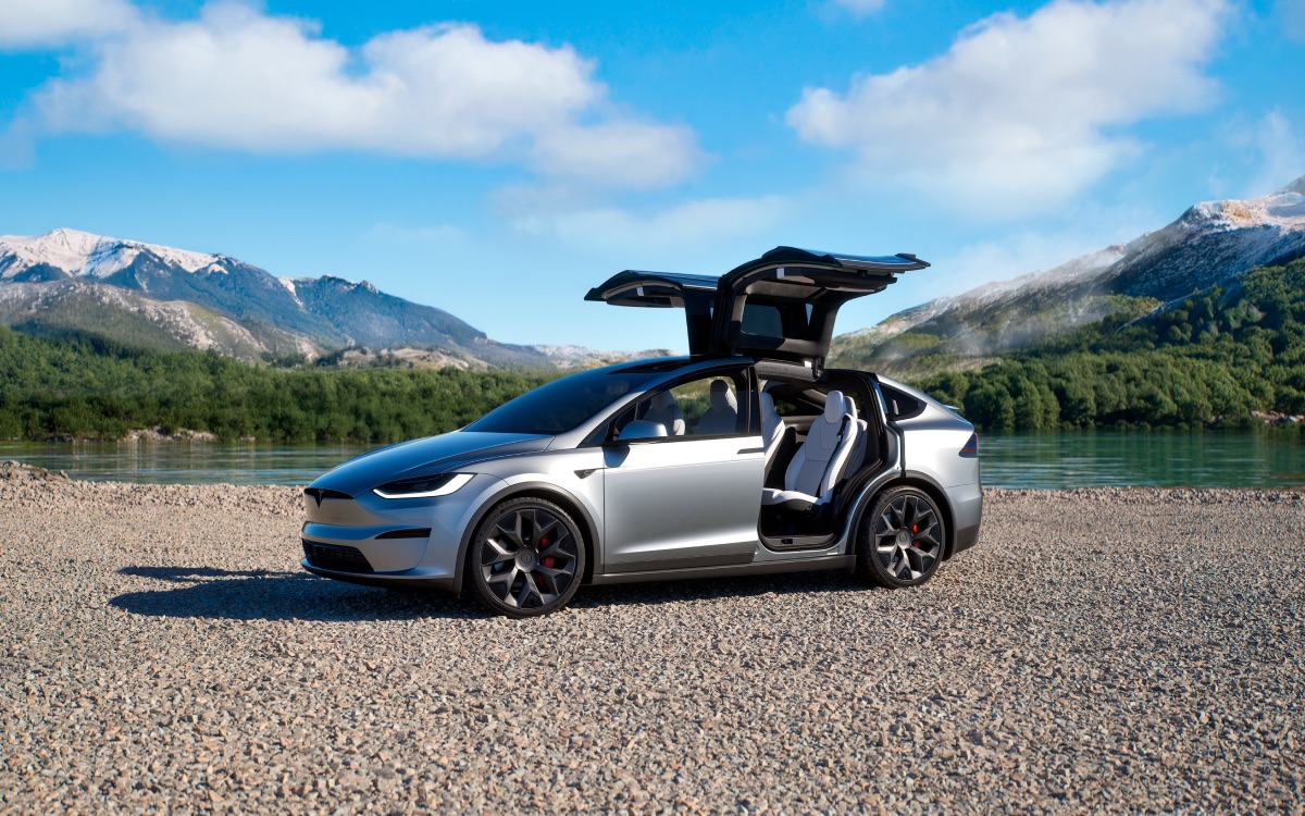 nouveau model x