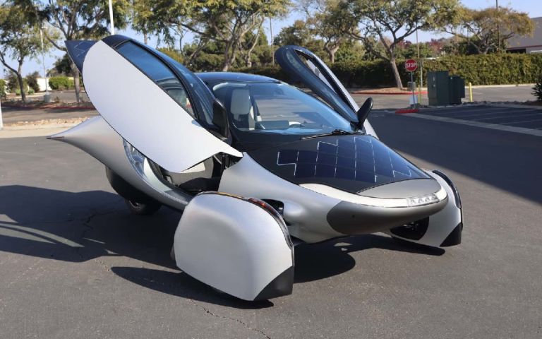 Voiture Jouet Inductive - Elle Suit Les Lignes Noires Que Tu Dessines ! - Jouet Éducatif STEM