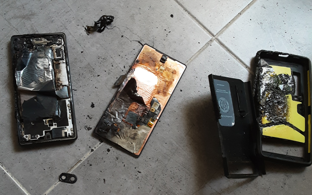Son Pixel 6a s’enflamme pendant la nuit, il se réveille dans son lit en feu