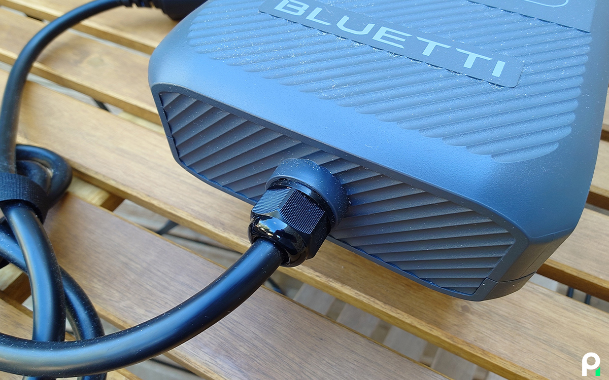 bluetti apex 300