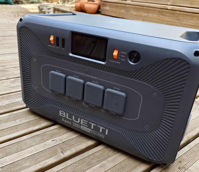 bluetti apex 300