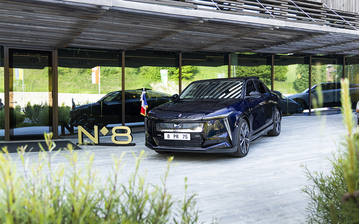 DS N°8