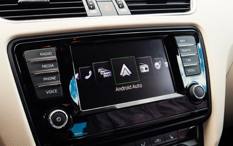 Ces widgets cachés dans Android Auto vont changer votre tableau de bord