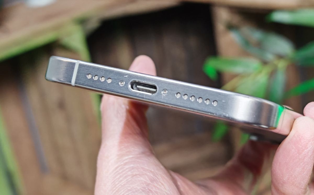 Apple iPhone 15 Pro Max Test APRRÈS DEUX ANS