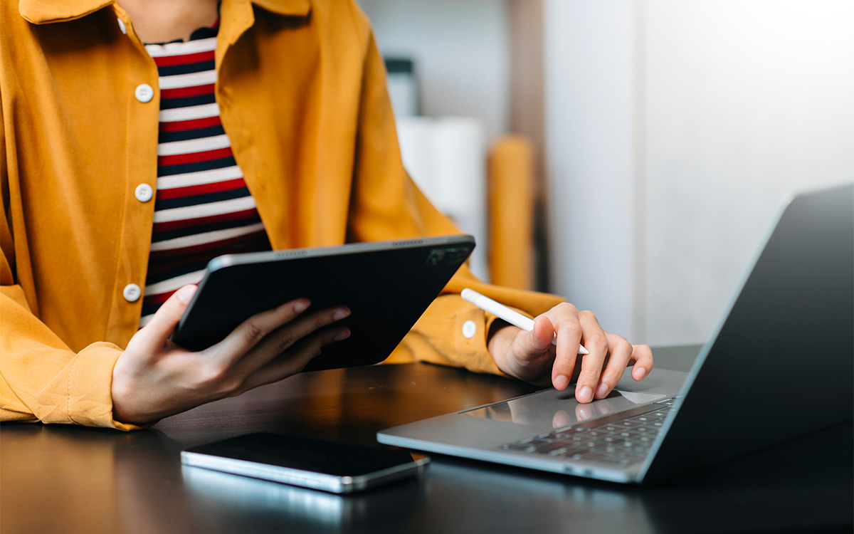 Comment transformer sa tablette en second écran pour son Mac ou son PC ?