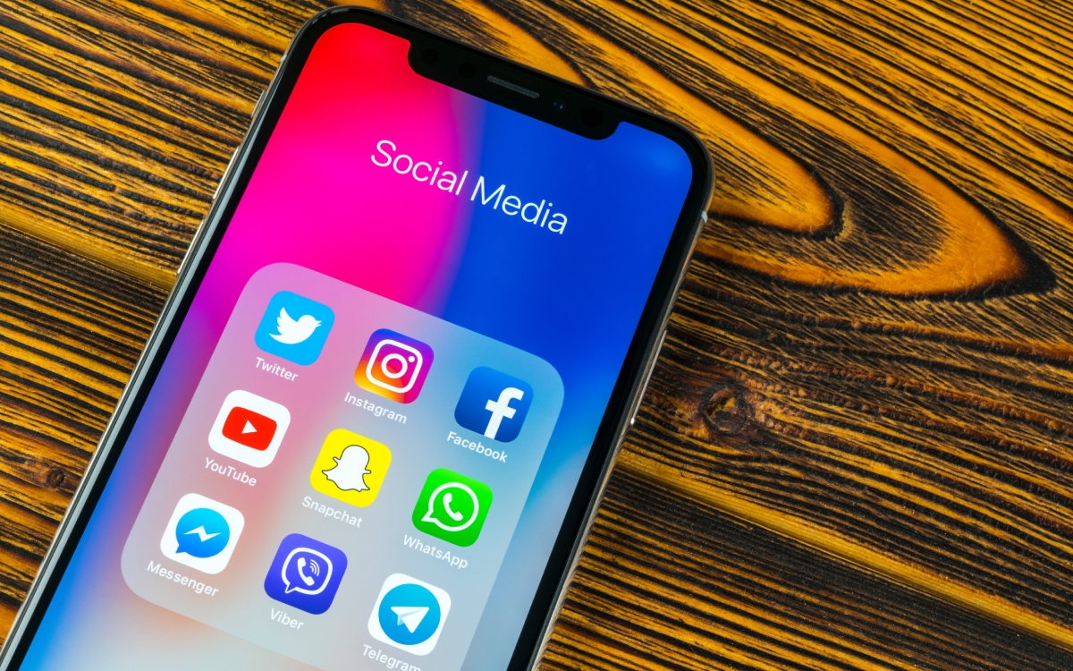 Vous en avez marre des contenus IA sur les réseaux sociaux ? Dommage, cette startup va empirer les choses