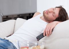 Endormi devant la TV