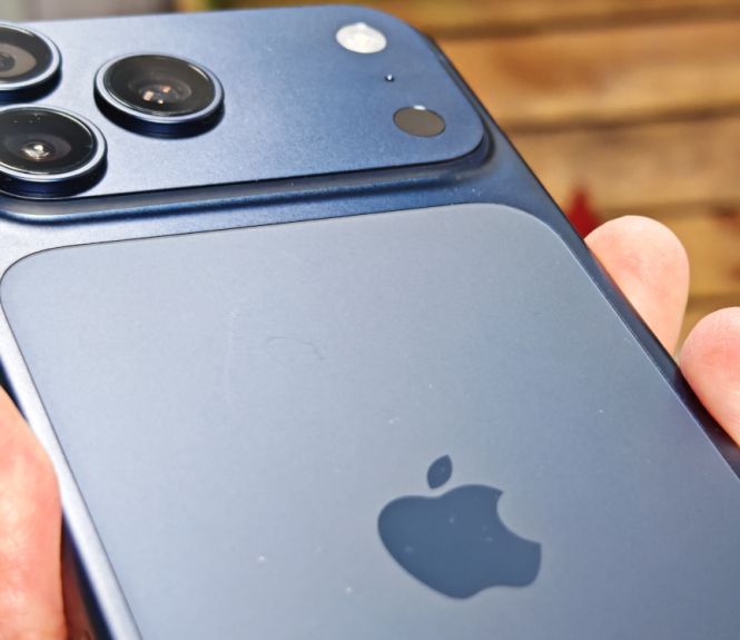 apple iphone 17 pro max test