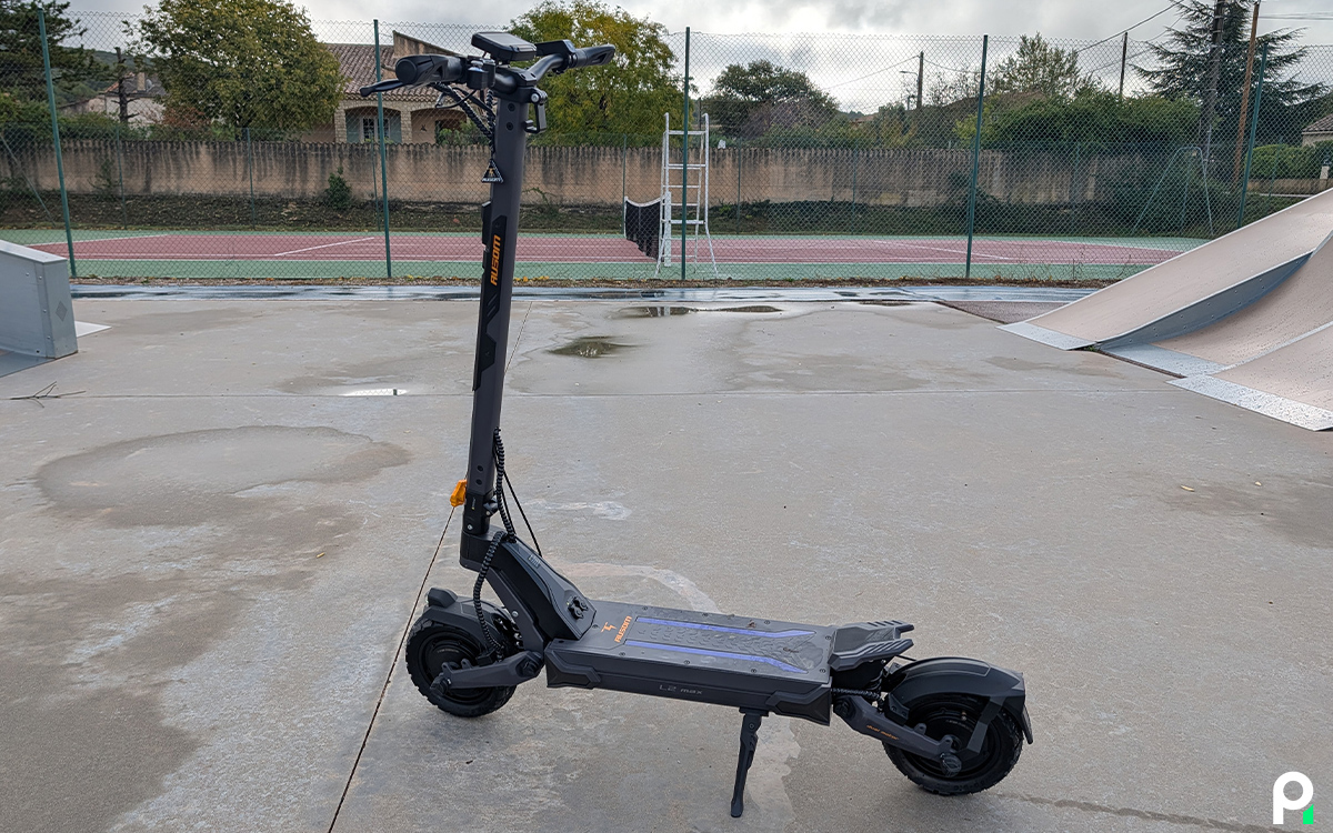 Test Ausom L2 Max : une trottinette surpuissante au prix juste