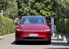 Tesla Model Y Propulsion 2025 interieur