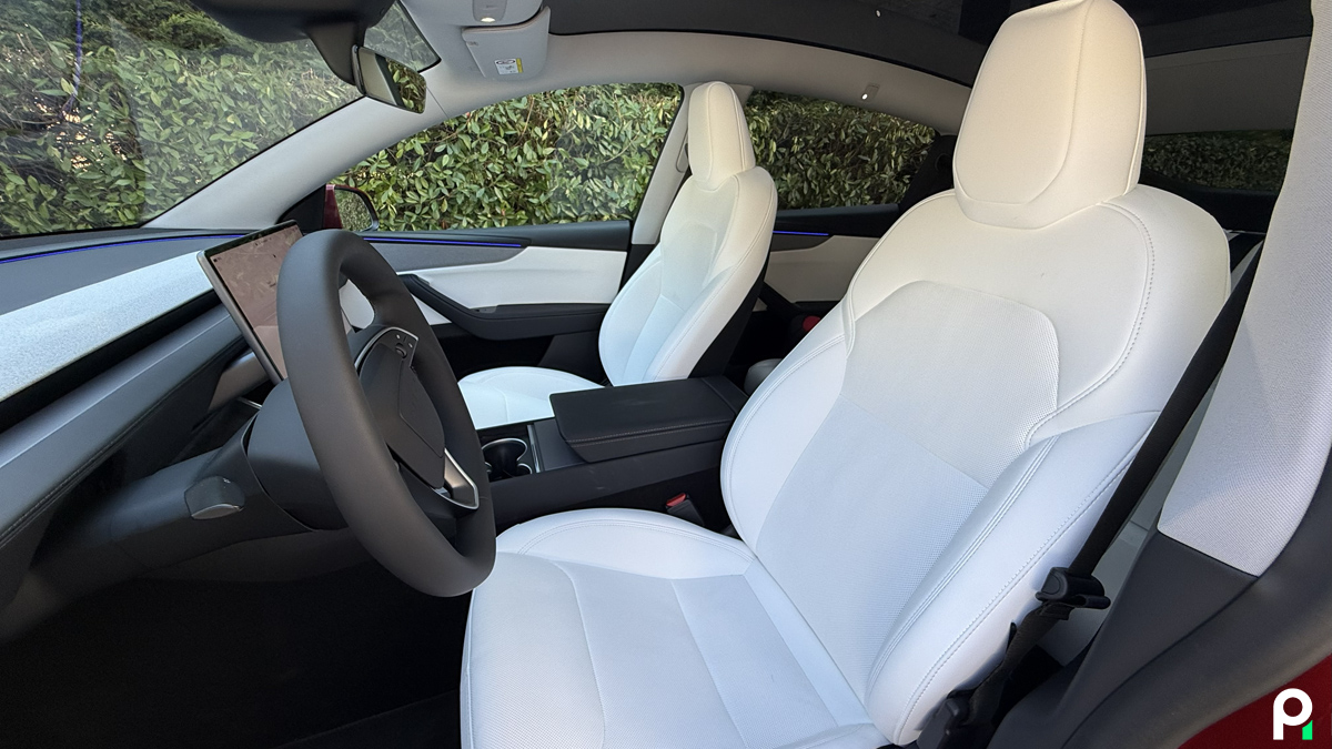 Tesla Model Y Propulsion 2025 interieur