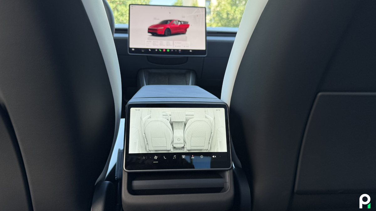 Tesla Model Y Propulsion 2025 interieur