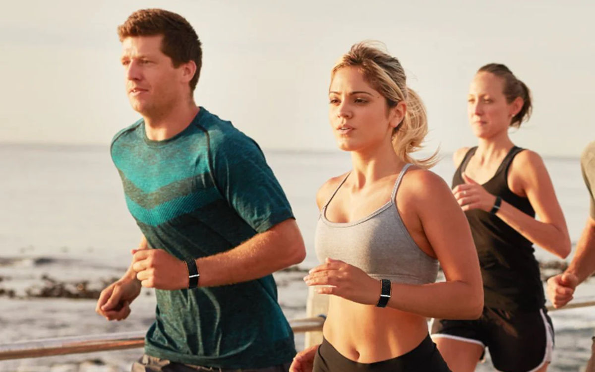 Ce bracelet stimule son utilisateur avec de l’électricité, mais personne n’a le coup de foudre