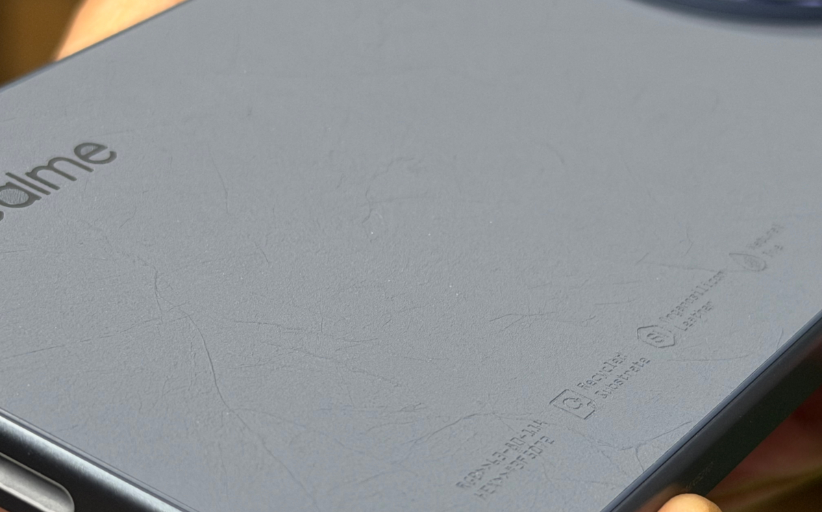 realme gt 8 pro design