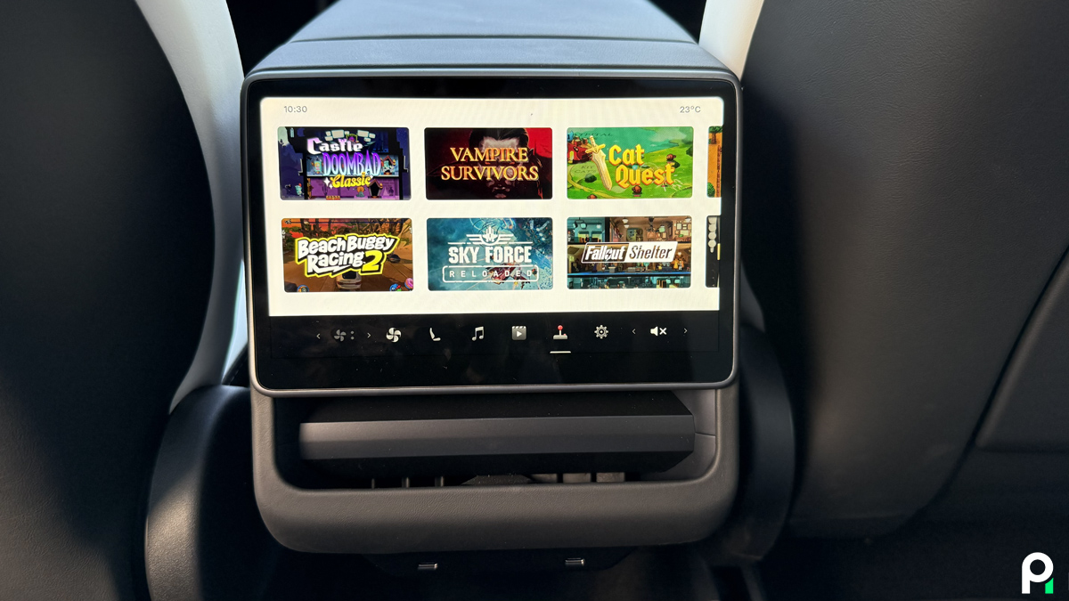 tesla model y propulsion 2025 ecrans