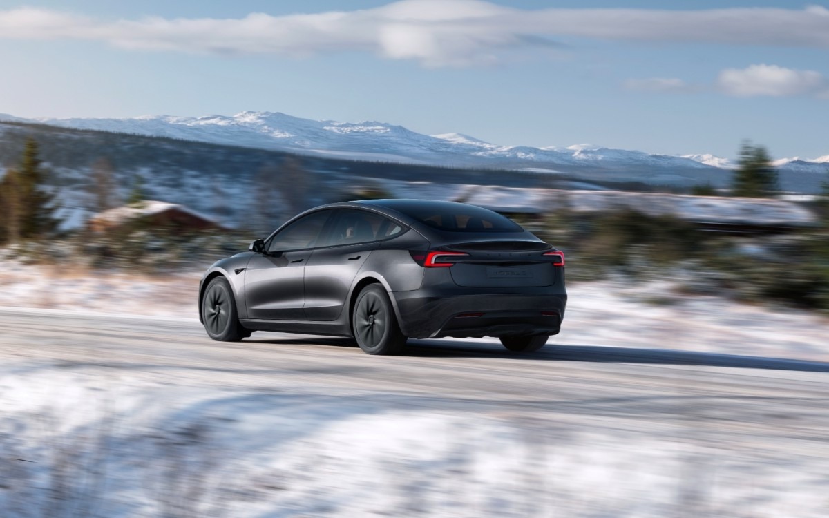 Tesla Model 3 Standard - 2