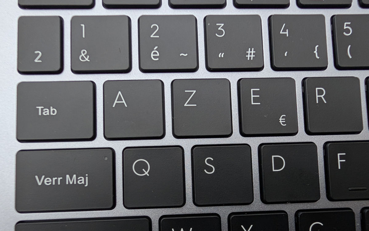 test tecno megabook k15s