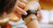 Le bracelet connecté Amazon Bee est-il dangereux pour la vie privée ? Ces éléments sèment le doute