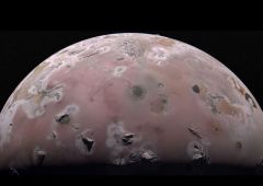 Io Lune de Jupiter volcan