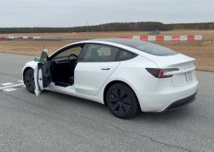 tesla model 3 0 km