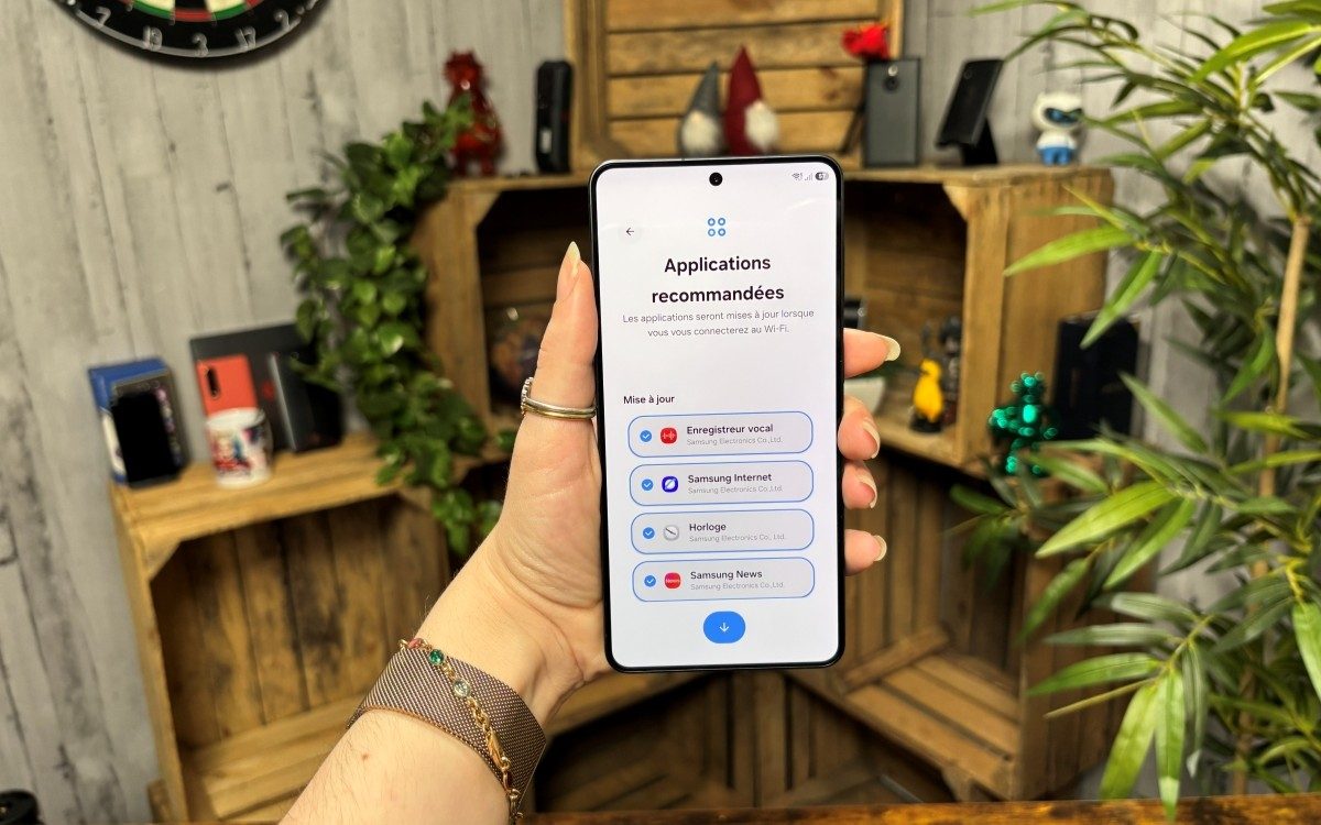 Test Samsung Galaxy S26+ interface applications