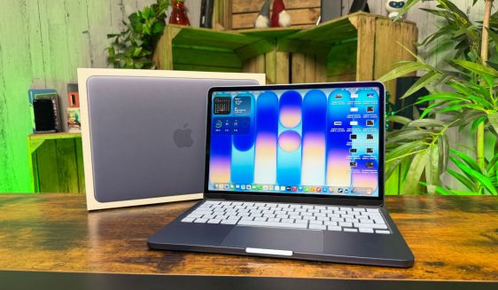 apple macbook neo test