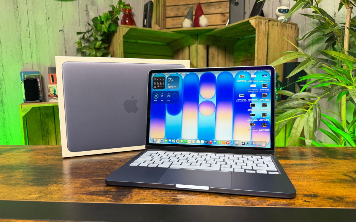 apple macbook neo test
