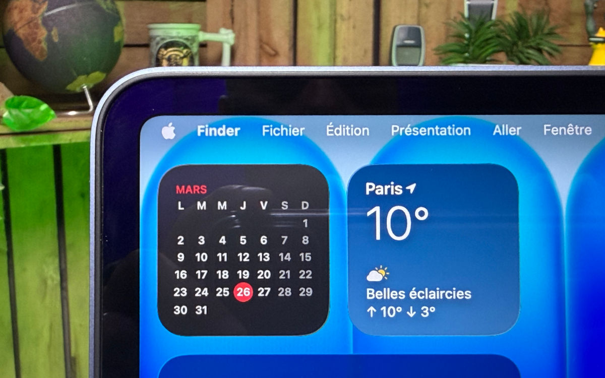 apple macbook neo test