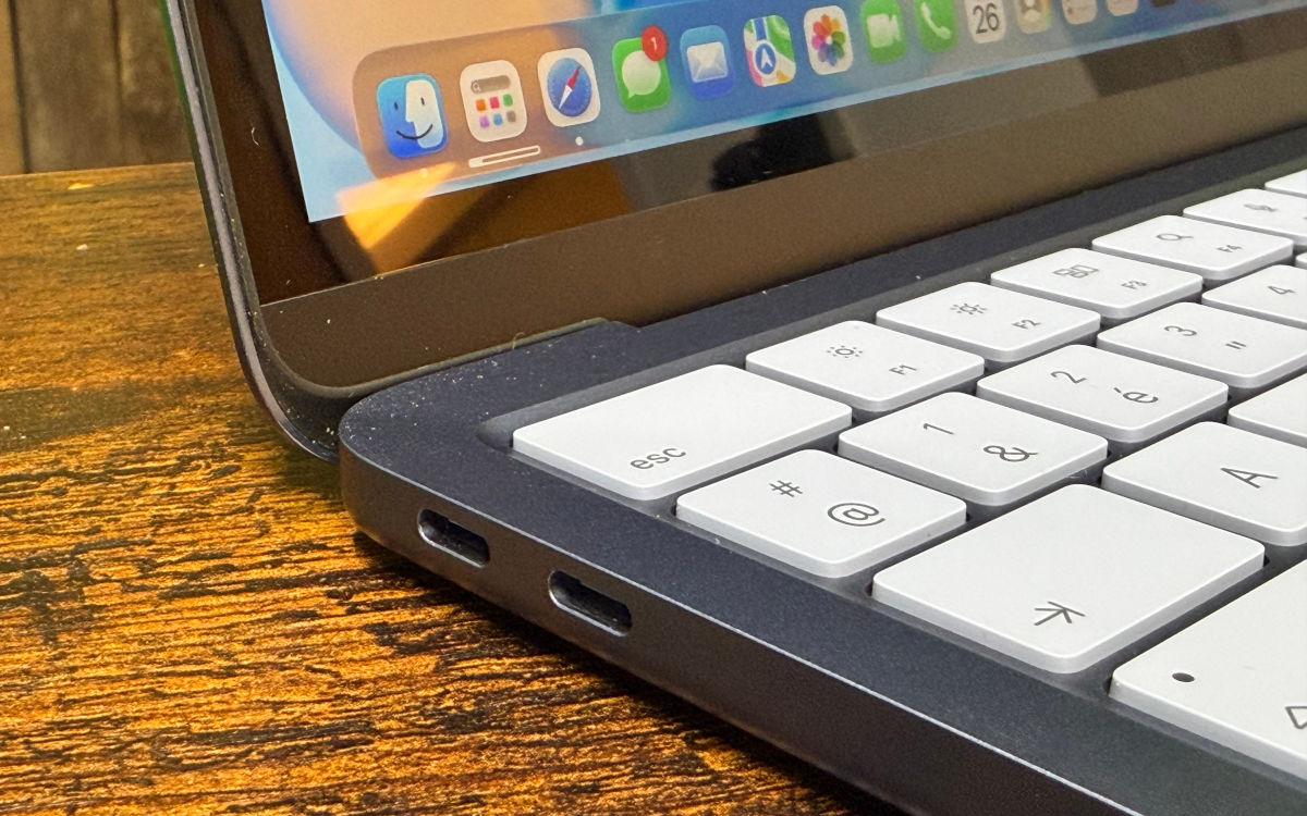 apple macbook neo test