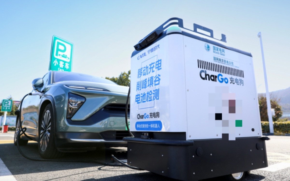 robot recharge voiture