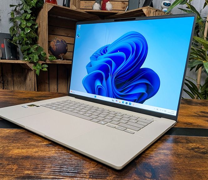 asus zenbook a16