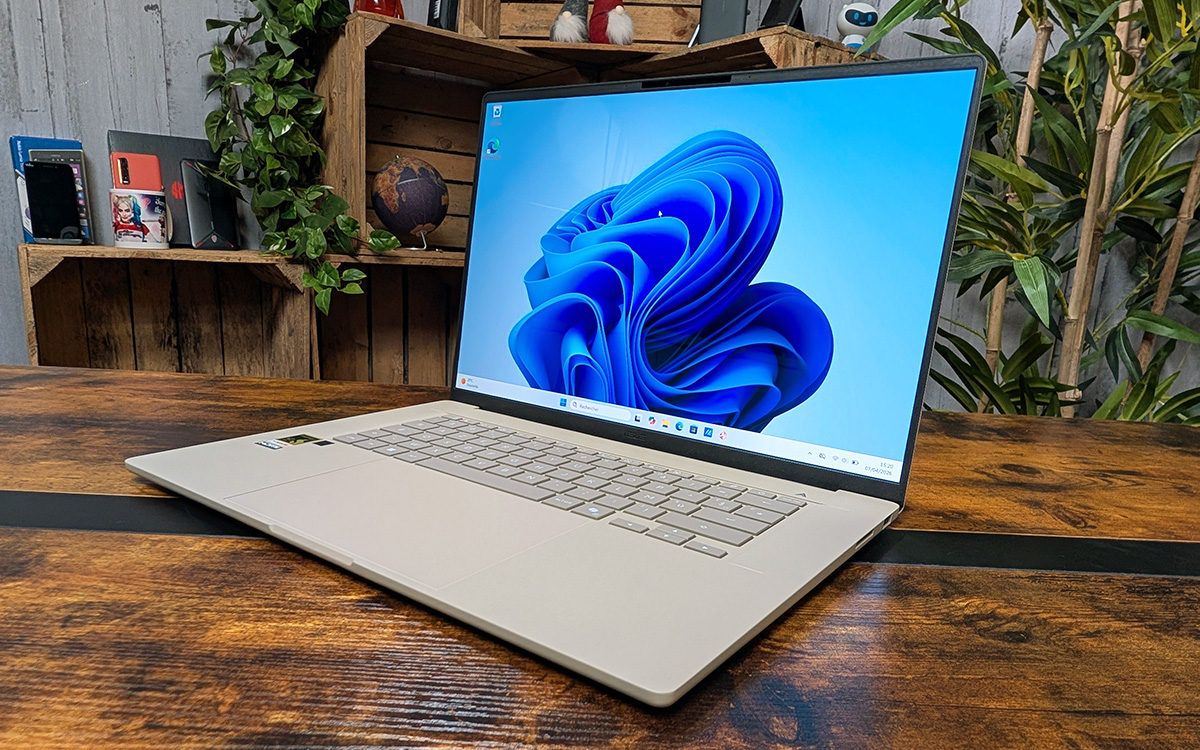 asus zenbook a16