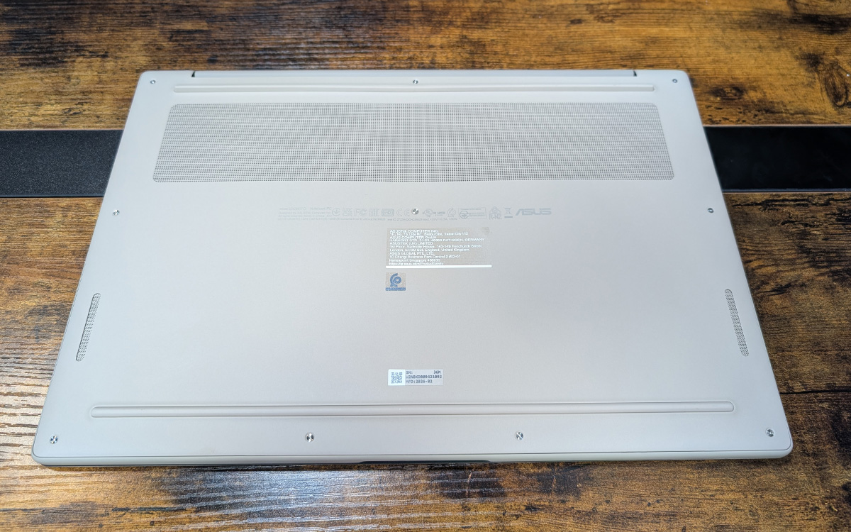 asus zenbook a16