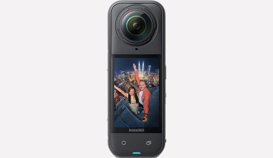 Insta360 X5
