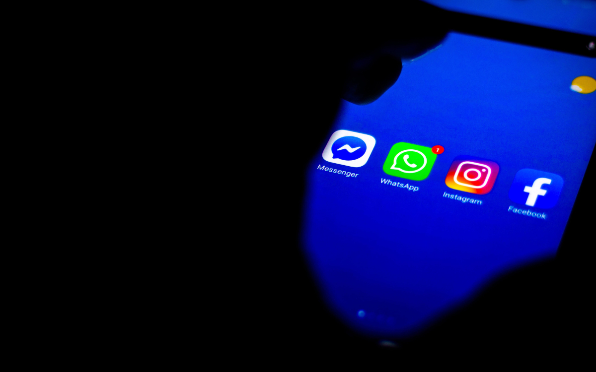 Facebook WhatsApp Instagram Plus