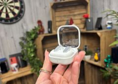 Test Samsung Galaxy Buds4 boîtier
